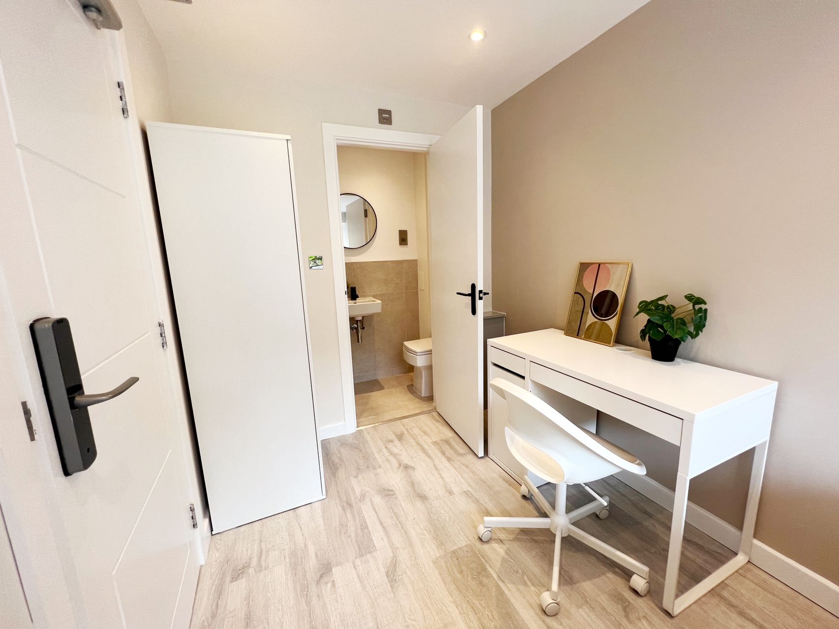 House Tours Passage in Greater London