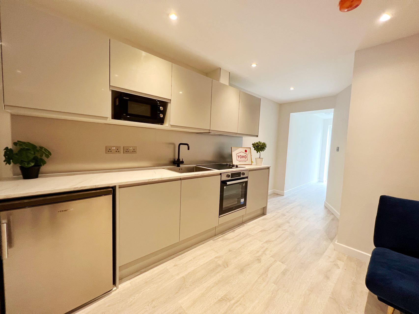 House Tours Passage in Greater London
