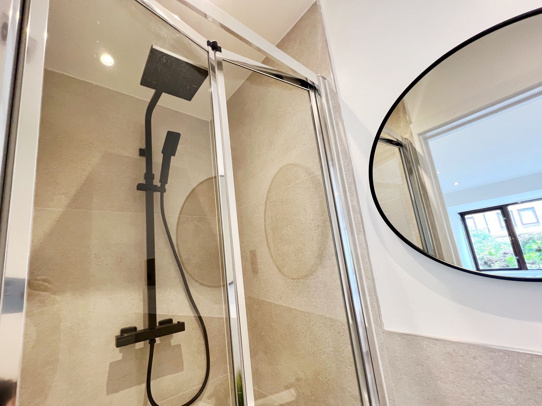 House Tours Passage in Greater London