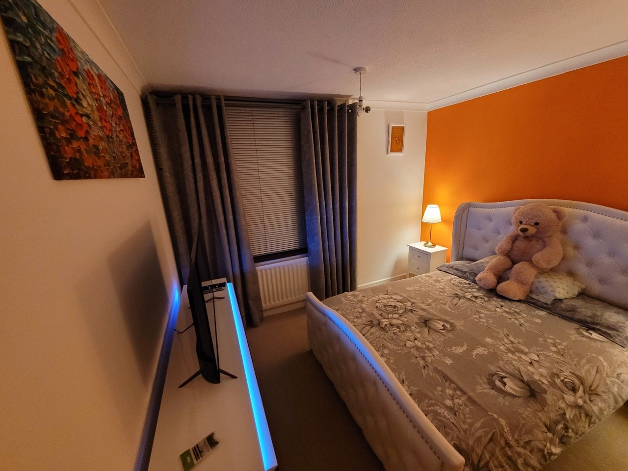 Room Neville Court in Greater London