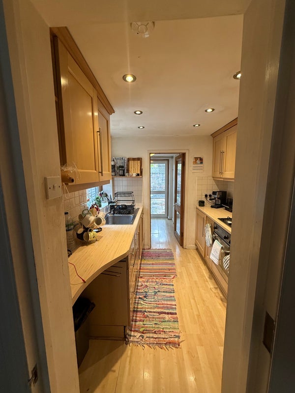 Room Faringford Road in Greater London
