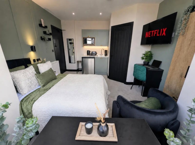 Room Emberton Street in Newcastle-under-Lyme