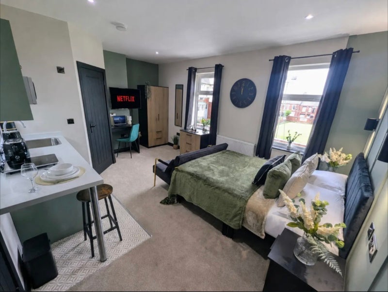 Room Emberton Street in Newcastle-under-Lyme