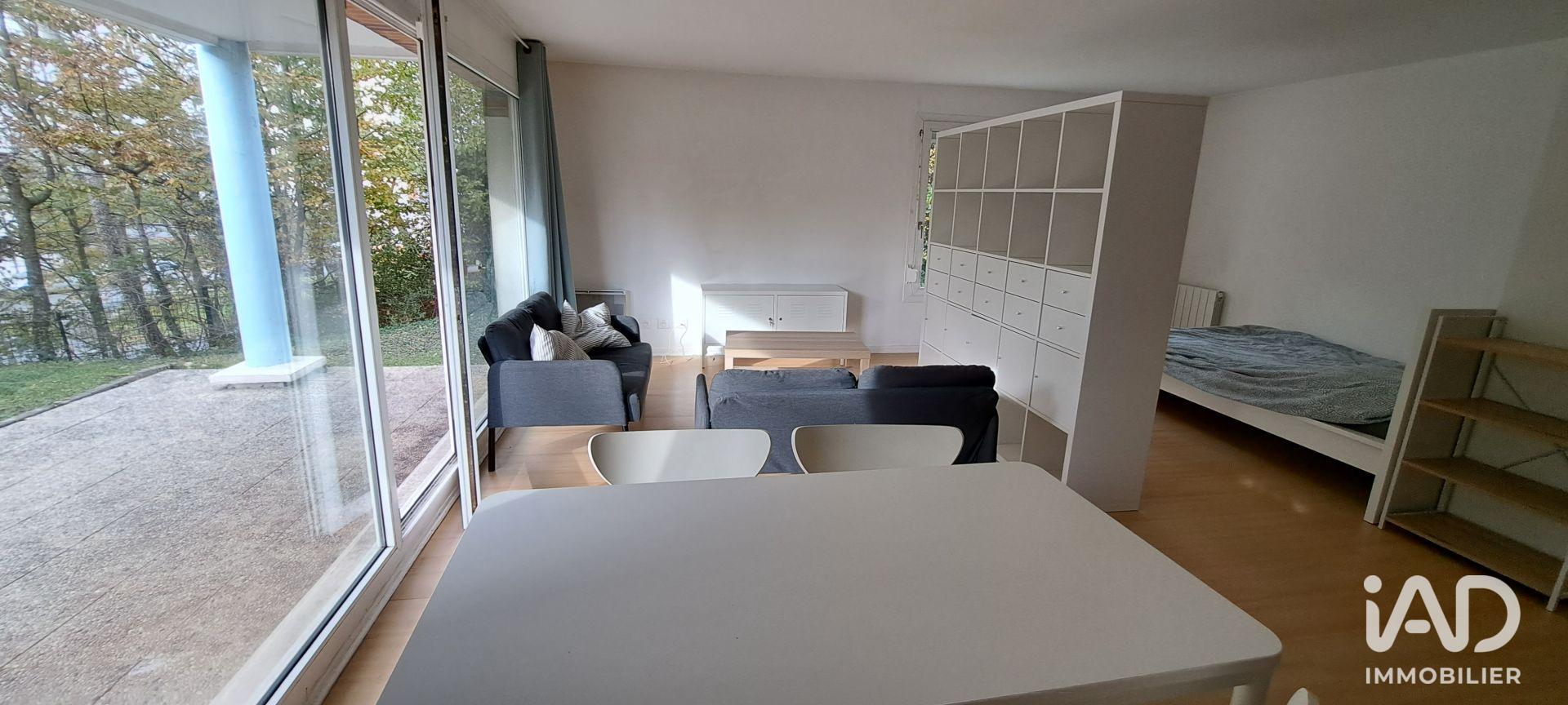 Flat Rue de la Terminale in Cergy