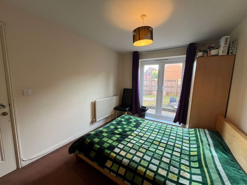 Room Hornbeam Close in Bradley Stoke