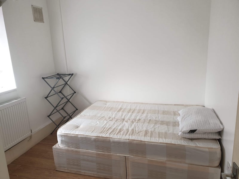 Room Congreve Street in Greater London