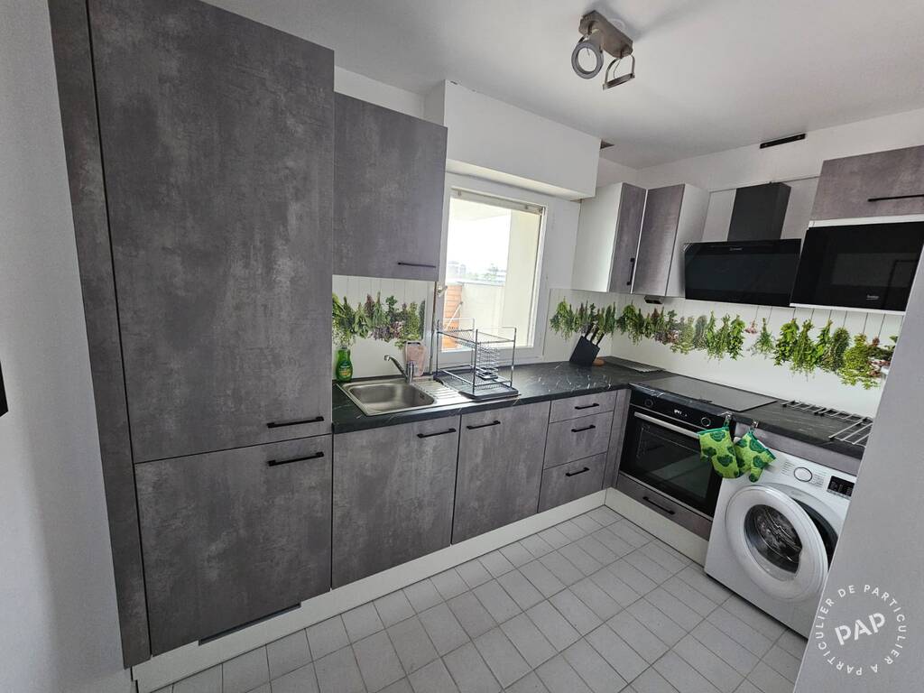 Room Rue Père André Jarlan in Évry