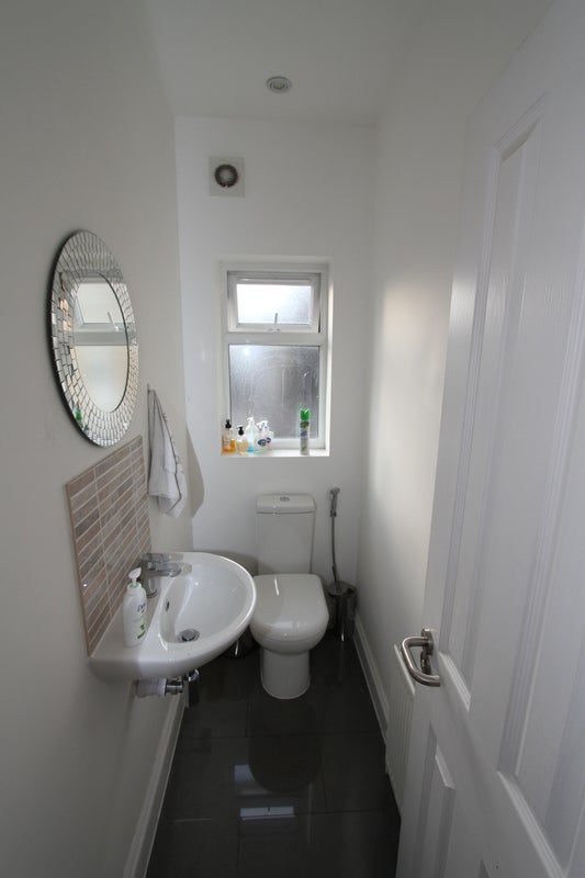 Room Third Avenue in Greater London