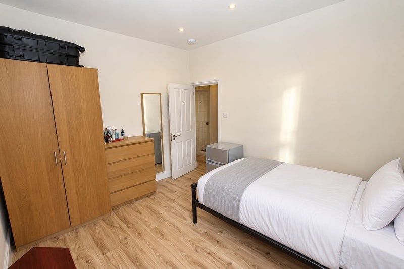 Room Third Avenue in Greater London