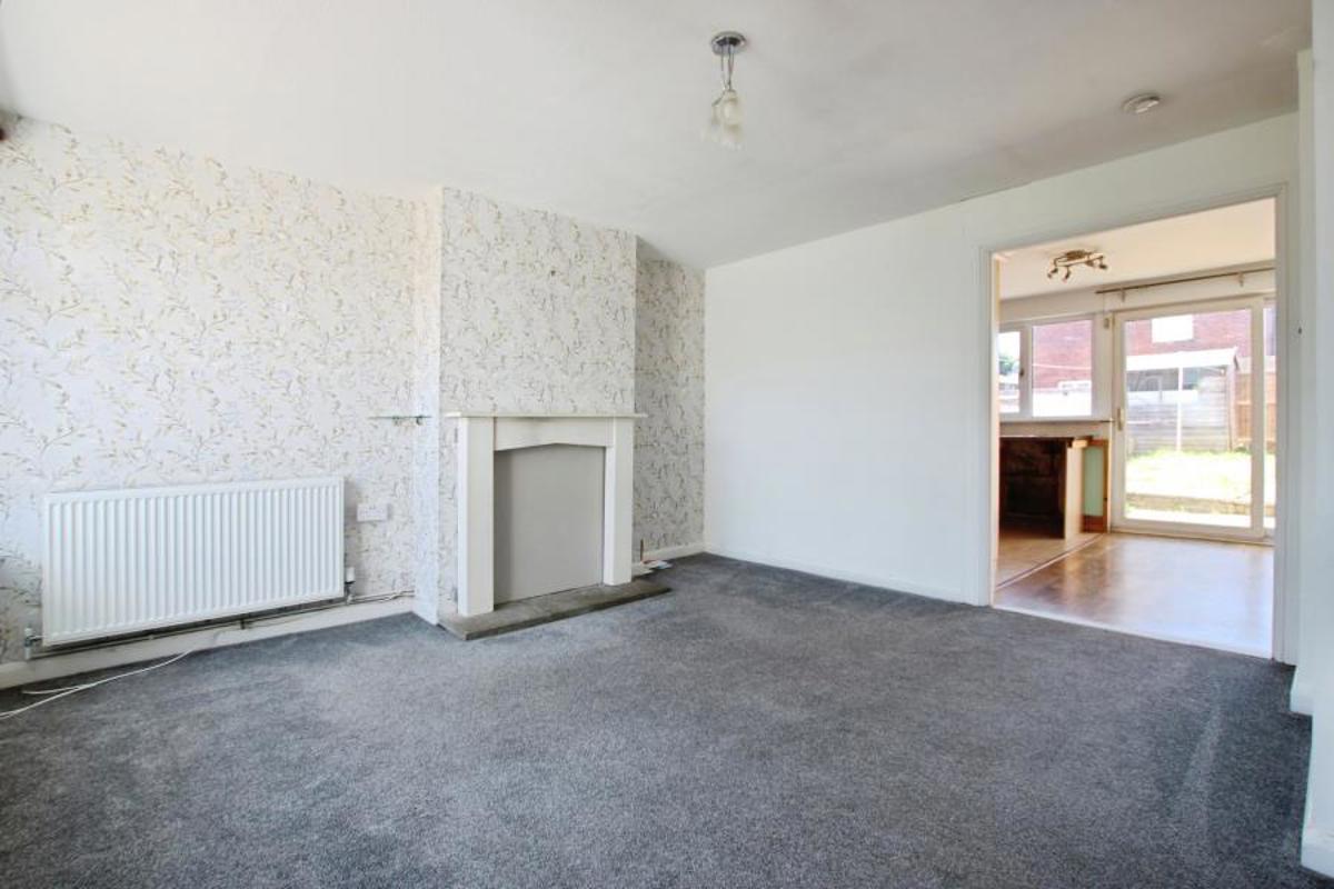 House Wrington Close in Bristol