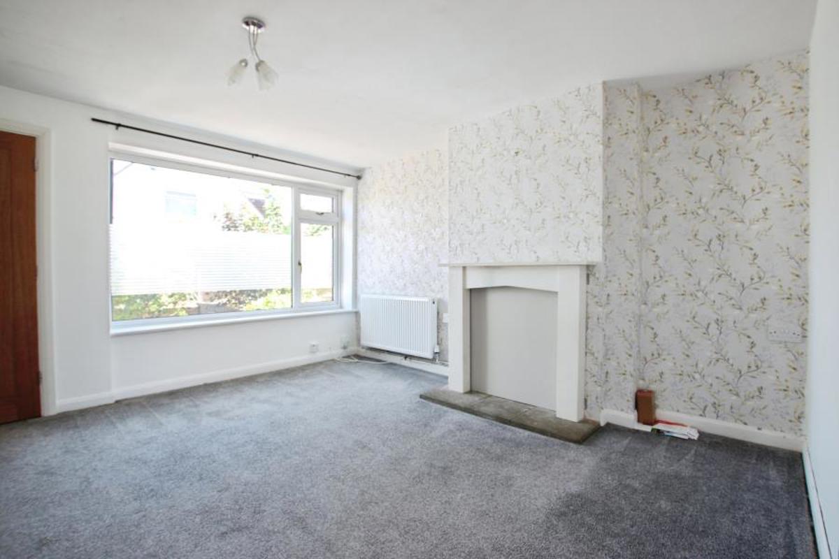 House Wrington Close in Bristol