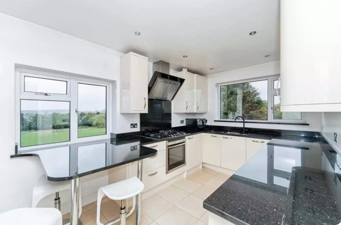 Flat Stickleton Close in Greater London
