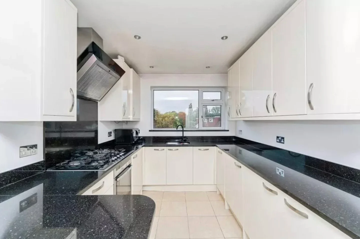 Flat Stickleton Close in Greater London