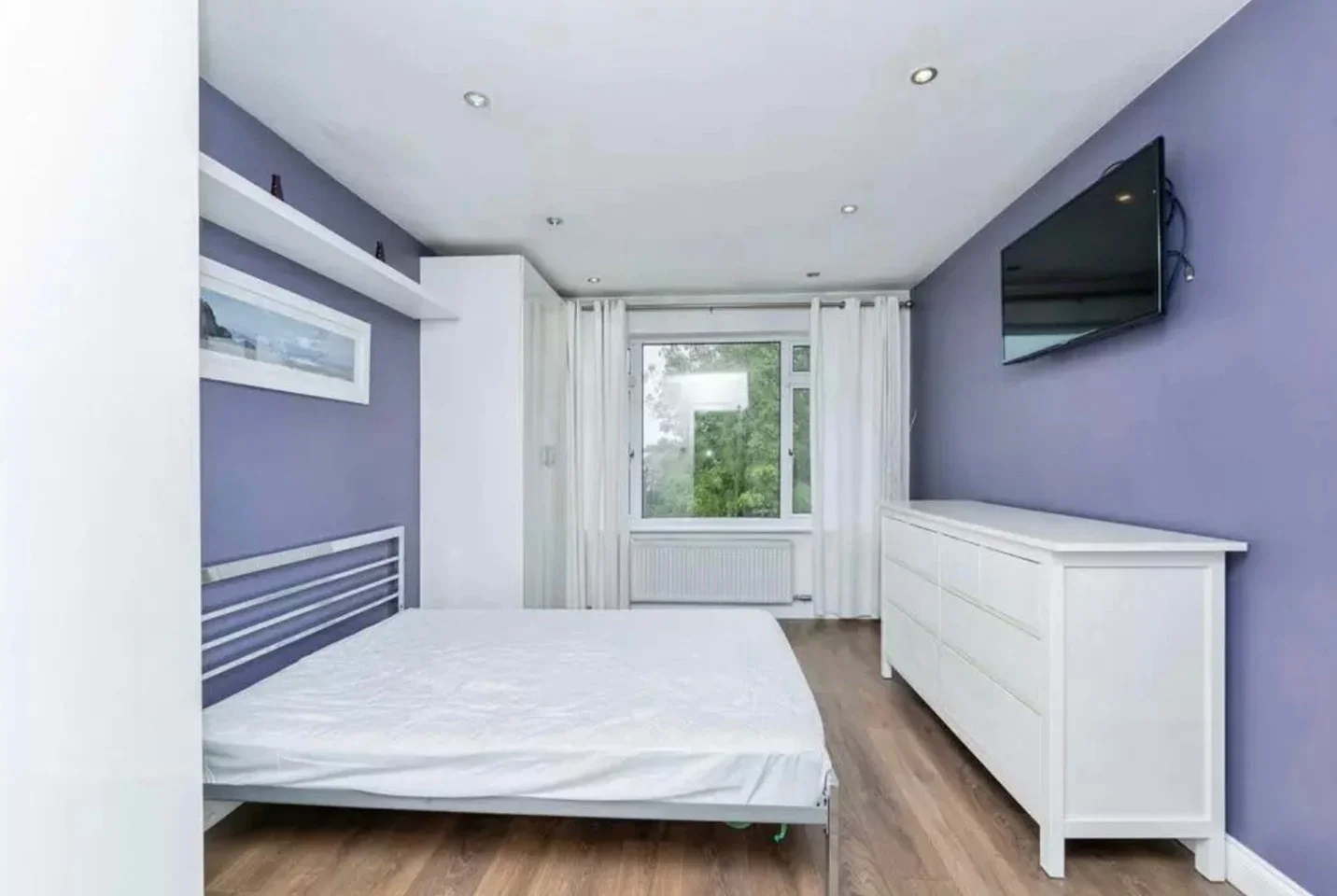 Flat Stickleton Close in Greater London