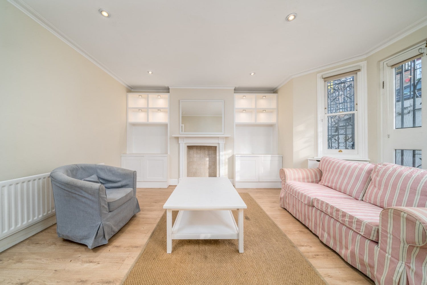 Flat Upcerne Road in Greater London