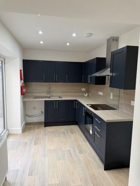 Flat Knotts Green Mews in Greater London