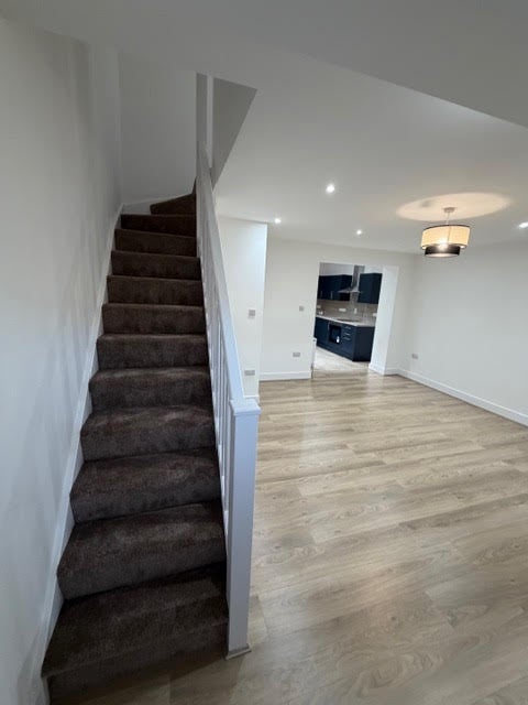 Flat Knotts Green Mews in Greater London