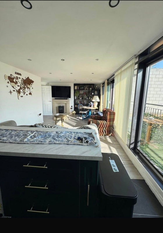 Room Middlewood Street in Salford