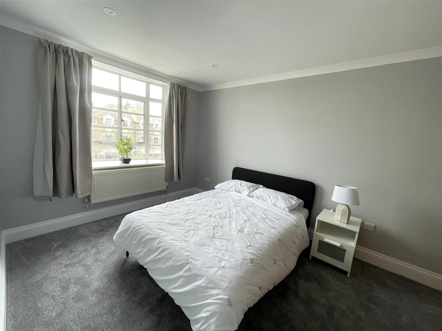 Flat Wilbury Road in Hove