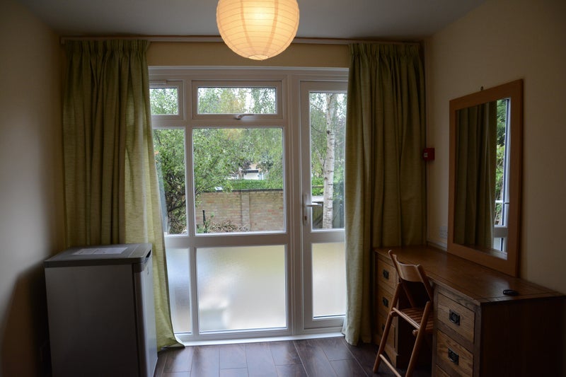 Room Turnpike Link in Greater London