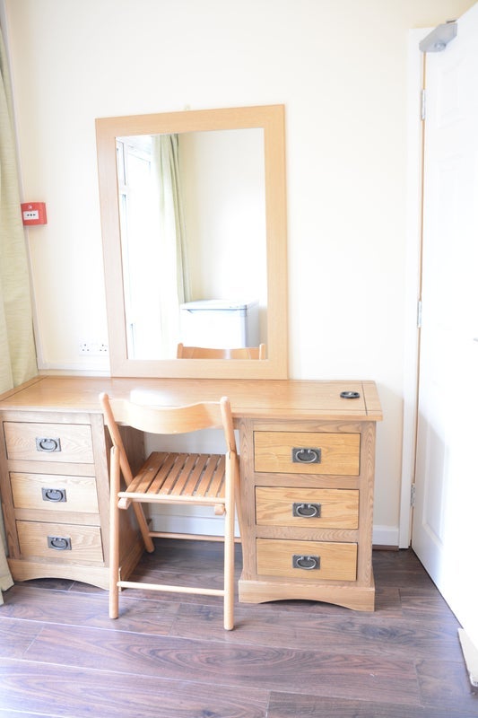 Room Turnpike Link in Greater London