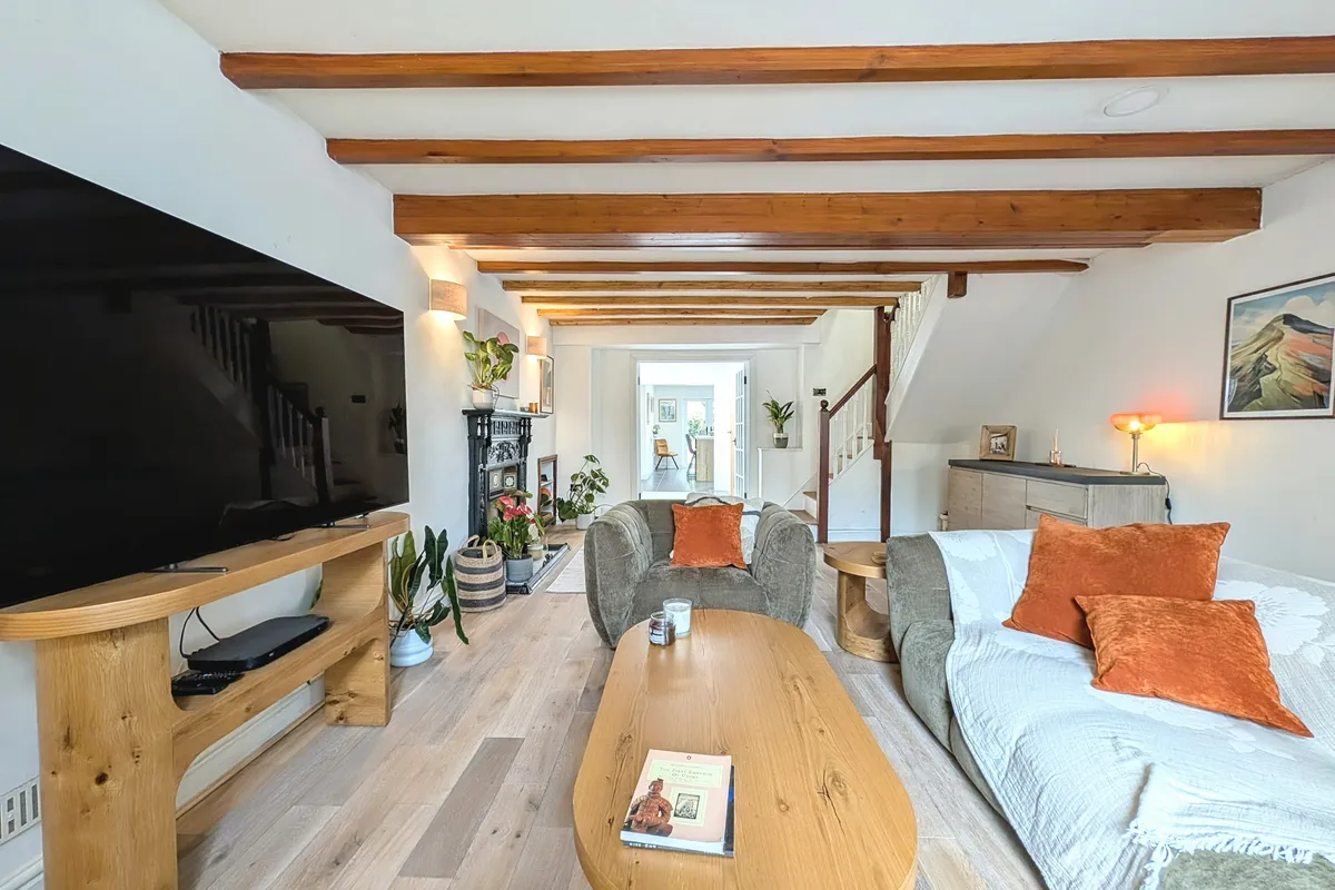 House A4119 in Llantrisant