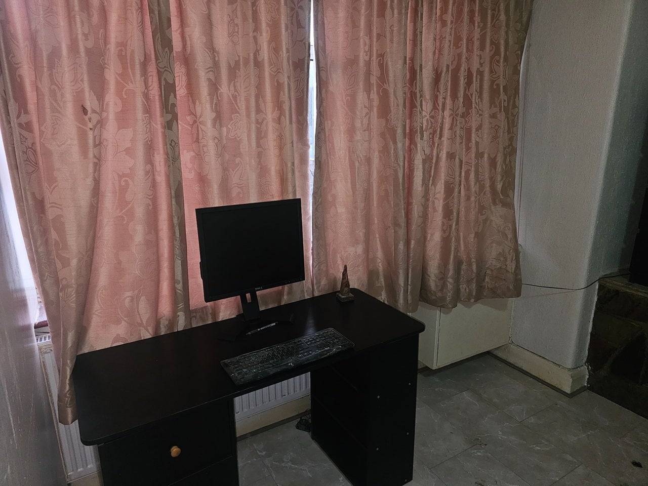 Room Cedar Road in Dartford