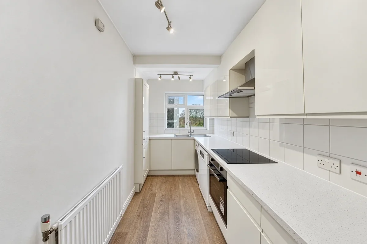 Flat Richmond Hill Court in Greater London