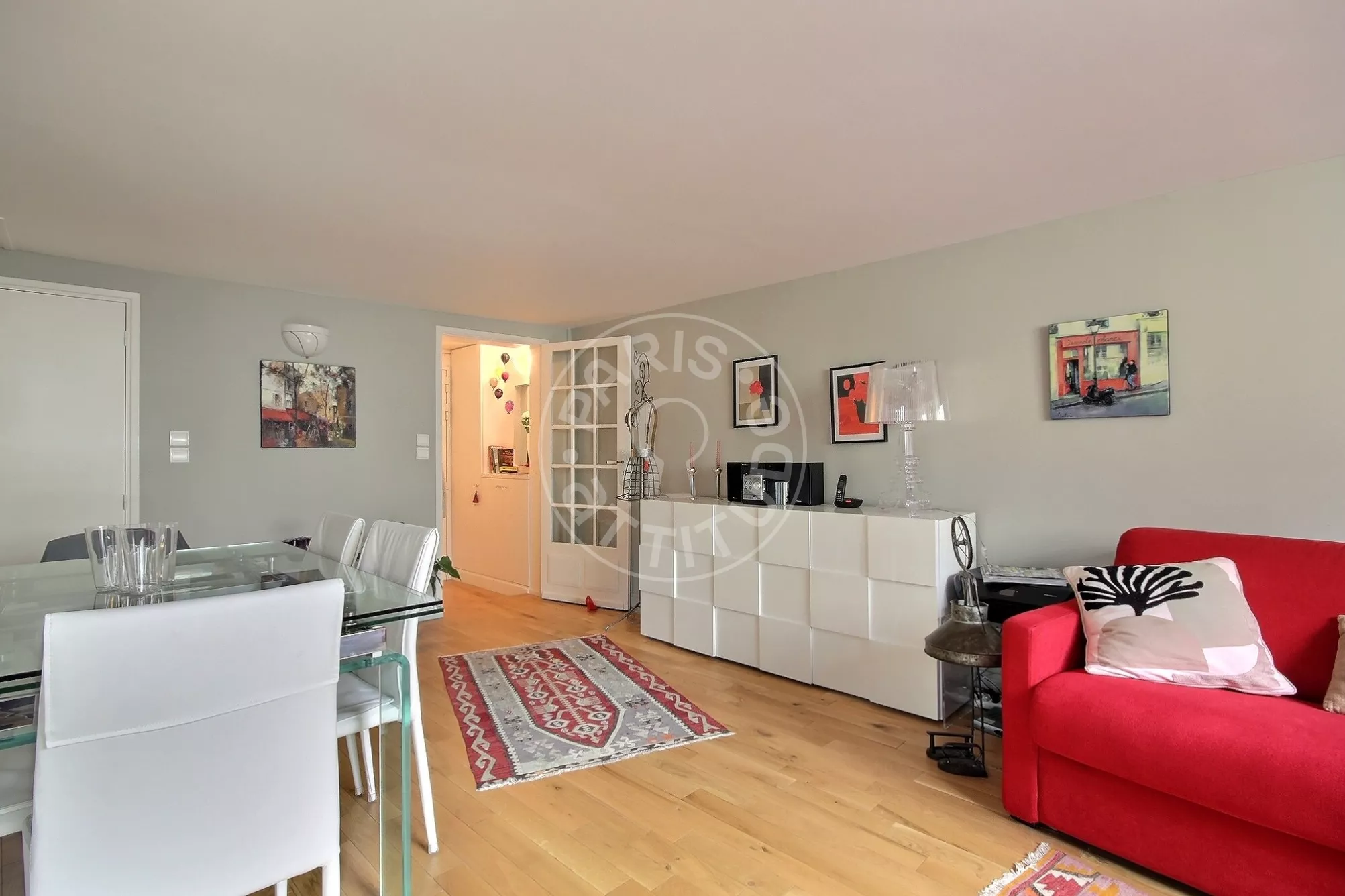 Appartement Rue Jean-Jacques Rousseau à Paris