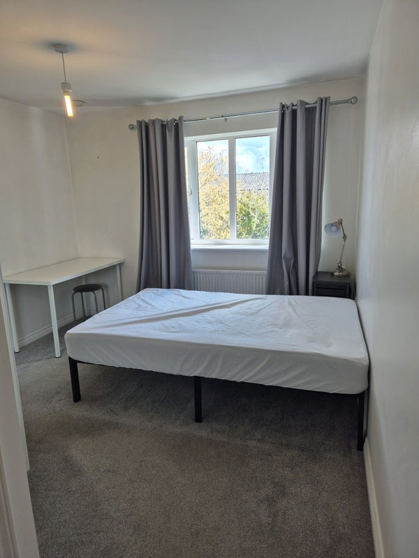 Room Perryfields in Braintree