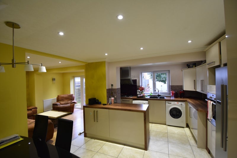 House Fitchet Close in Crawley