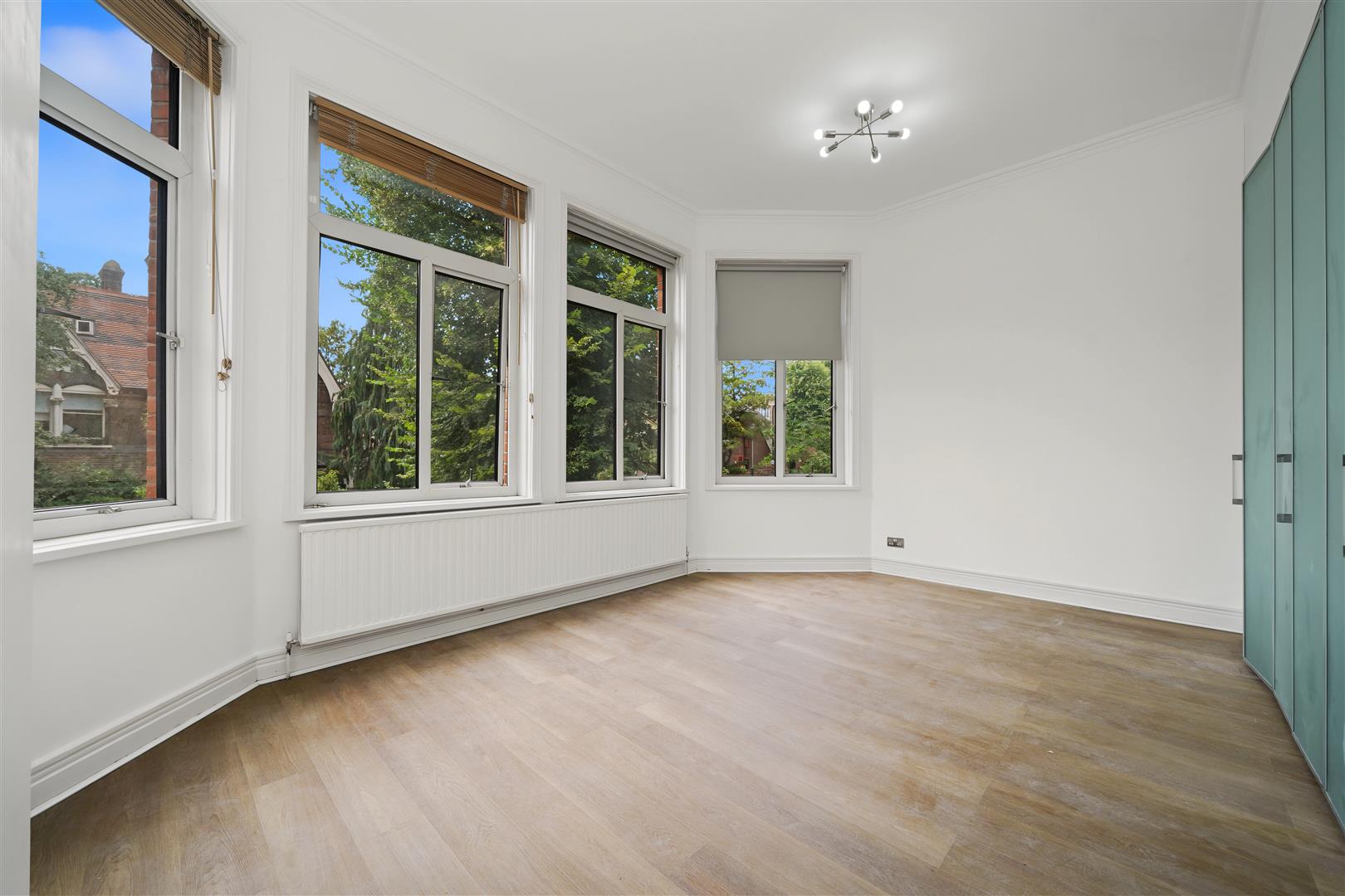 Flat Fitzjohn's Avenue in Greater London