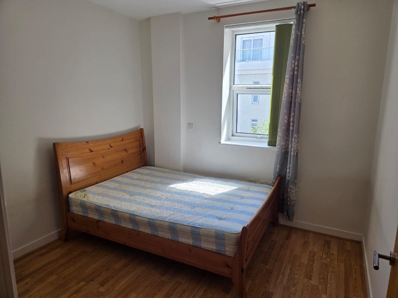 Room Bromyard Avenue in Greater London
