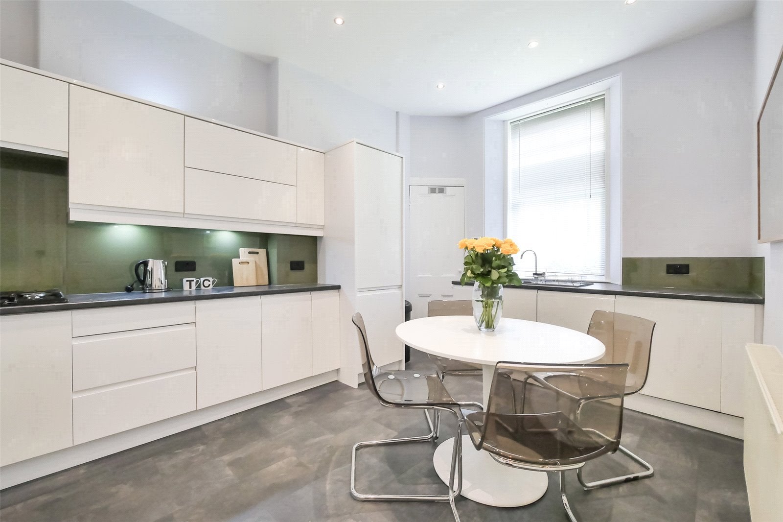 Flat Royston Terrace in City of Edinburgh