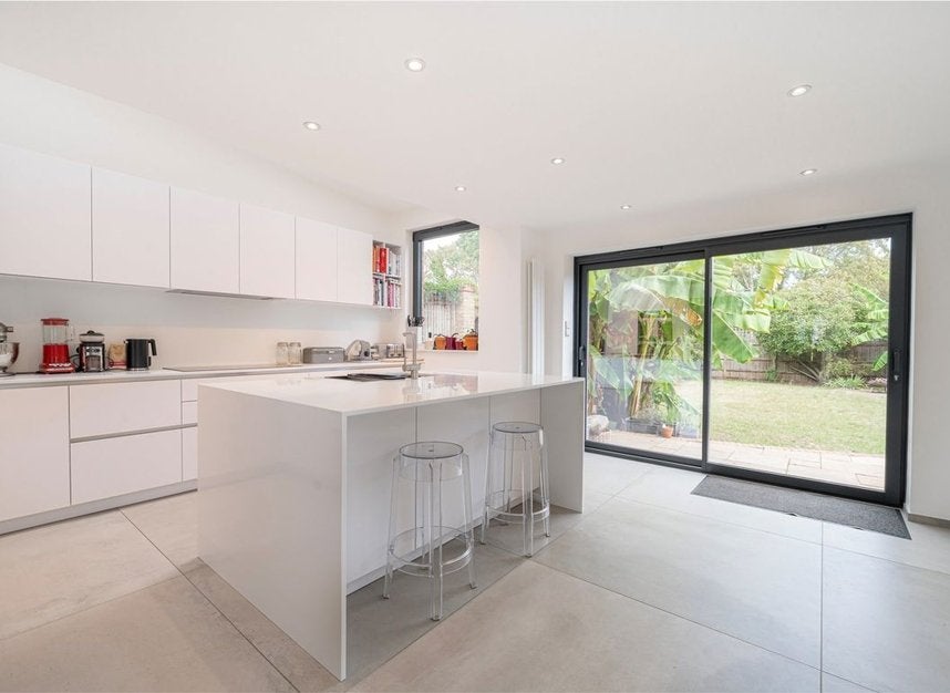 House Lebanon Park in Greater London