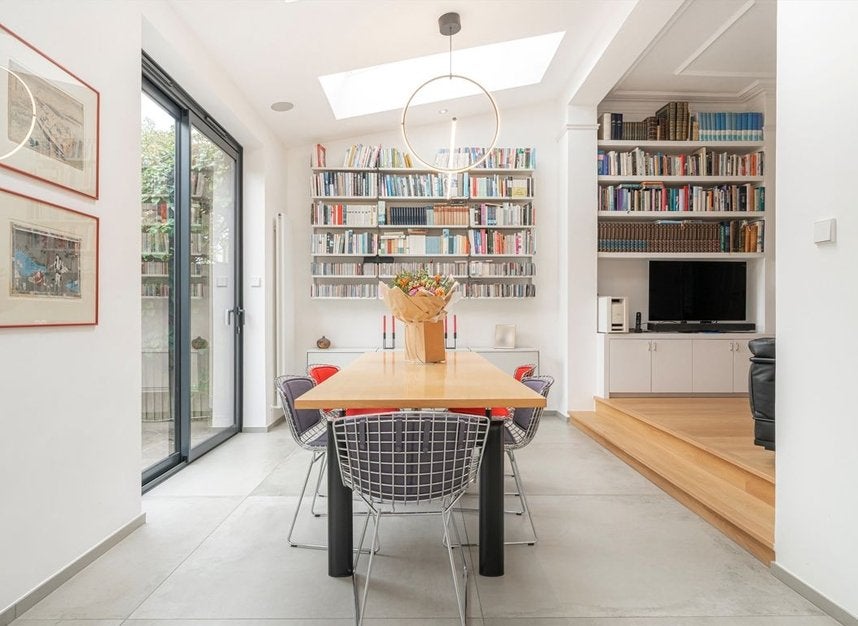 House Lebanon Park in Greater London