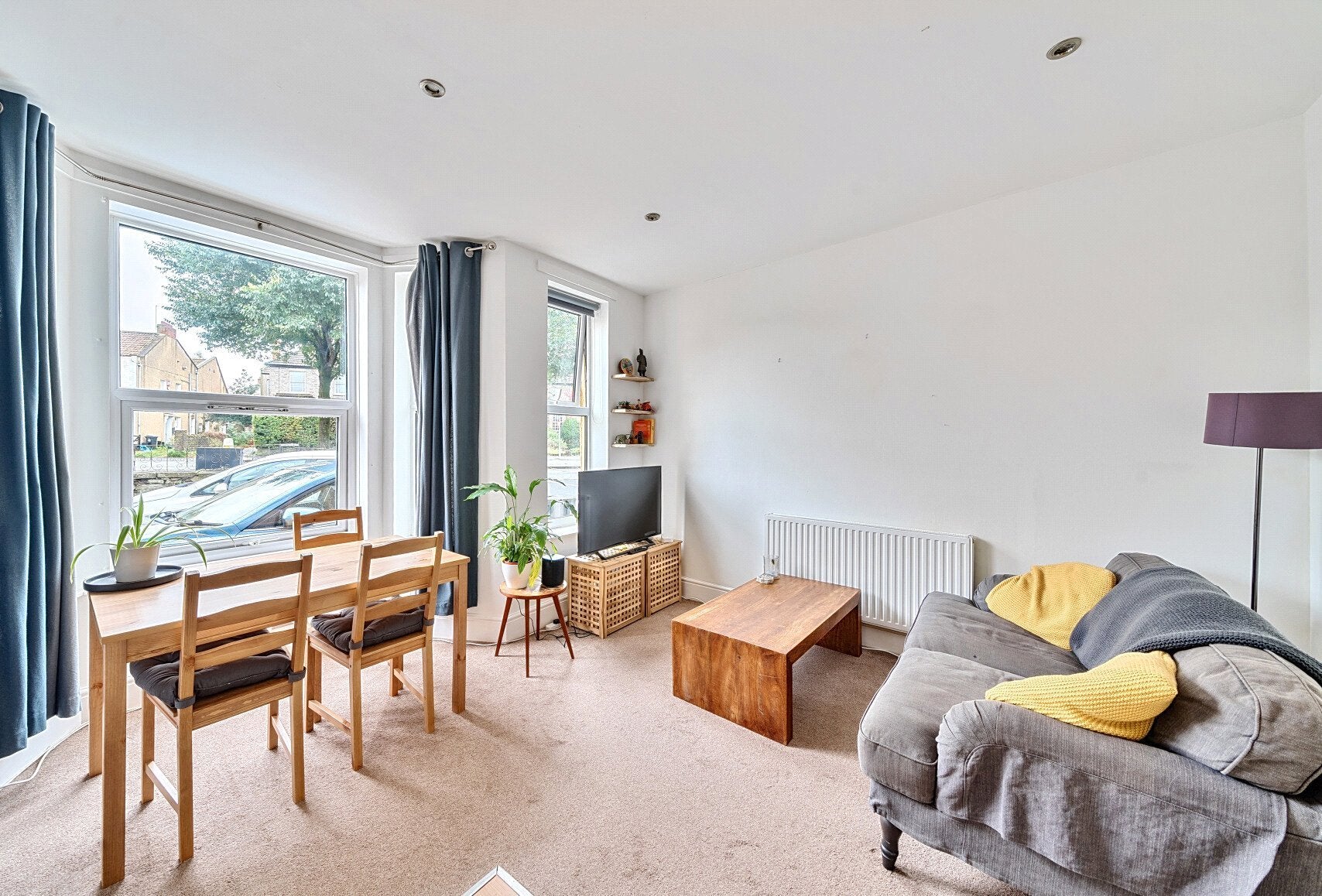 Flat Downend Road in Bristol