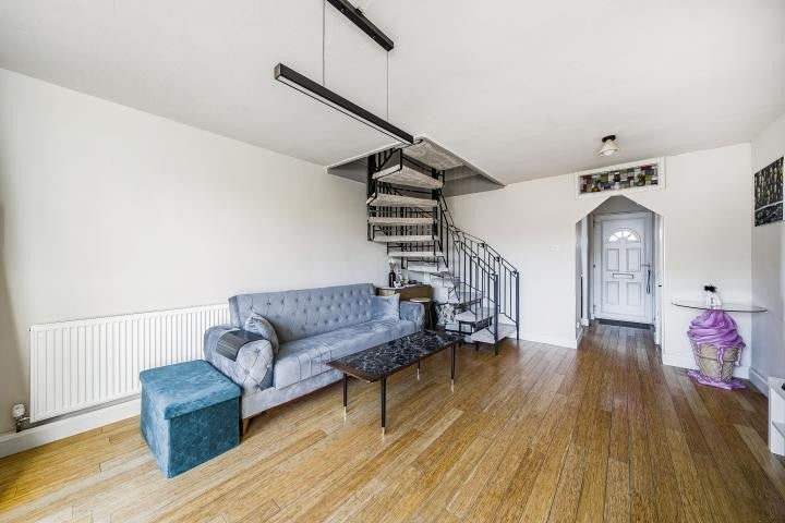 House Hickman Close in Greater London