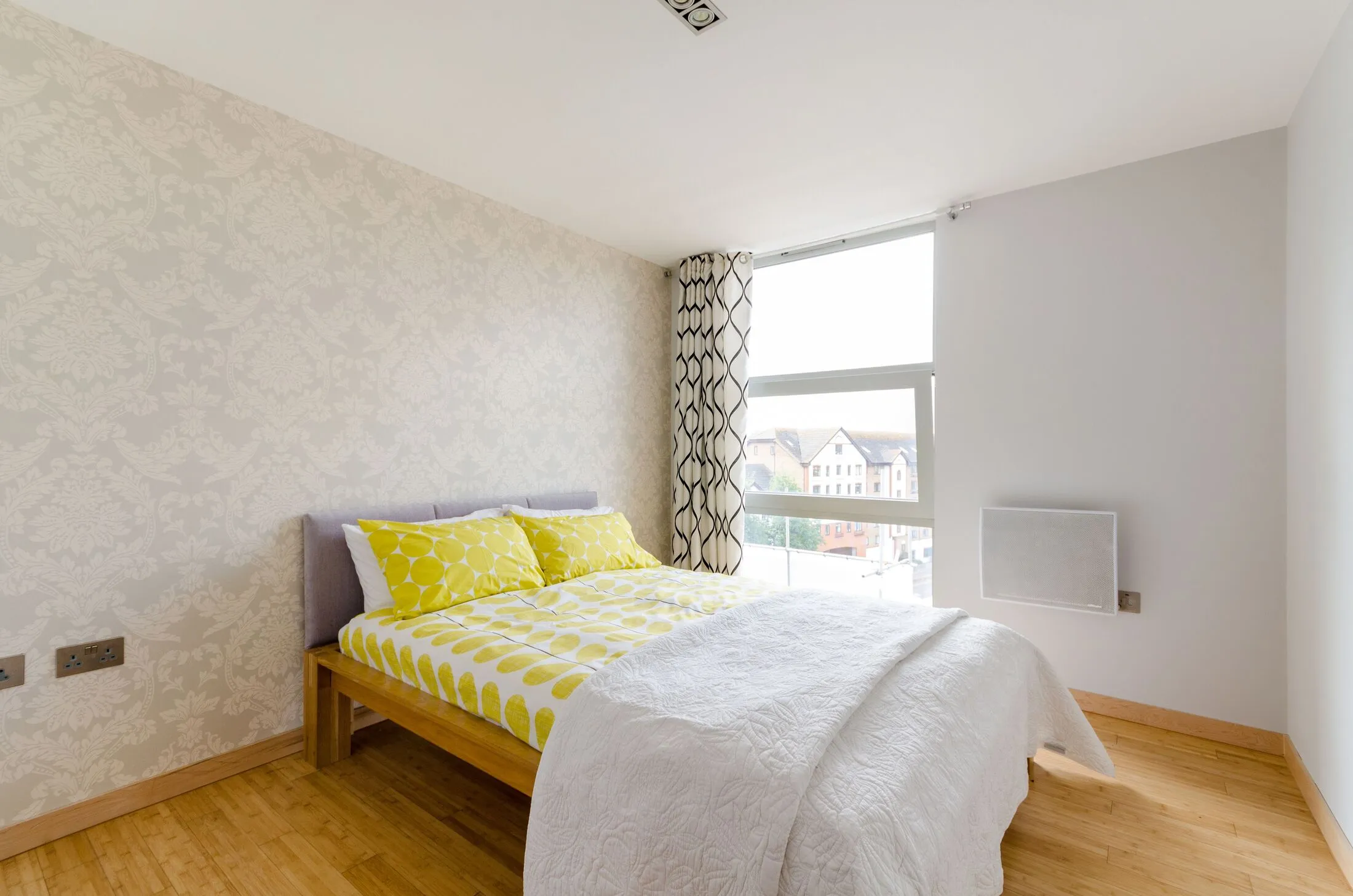 Flat Richmond Road in Greater London
