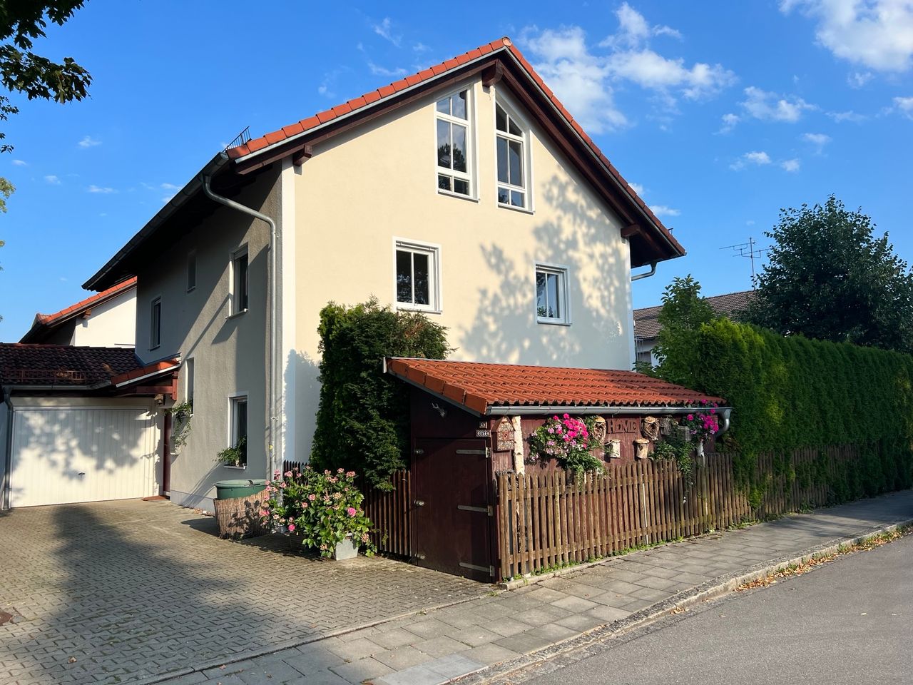 Haus Bahnhofstraße in Hohenbrunn