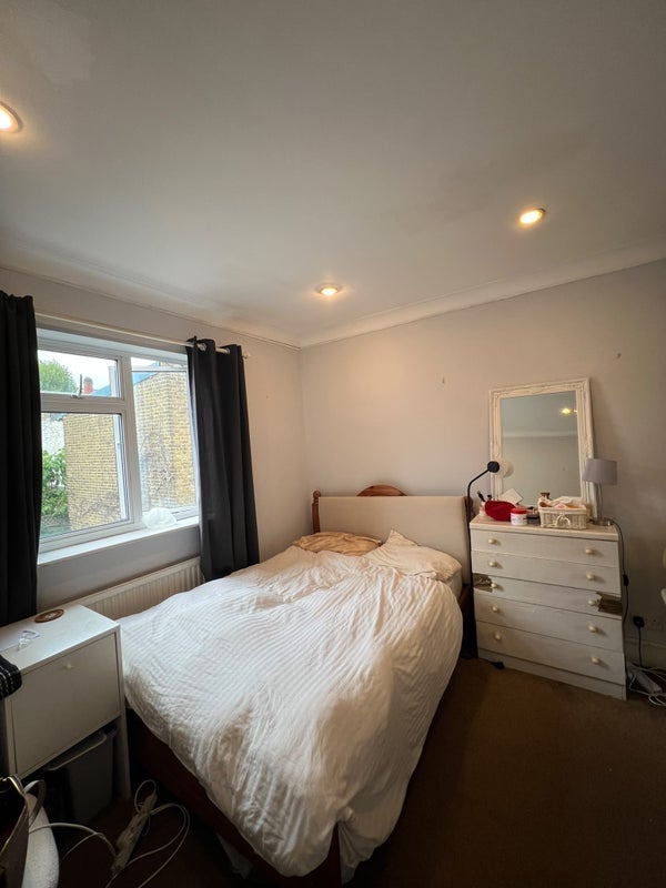 Room Parfrey Street in Greater London