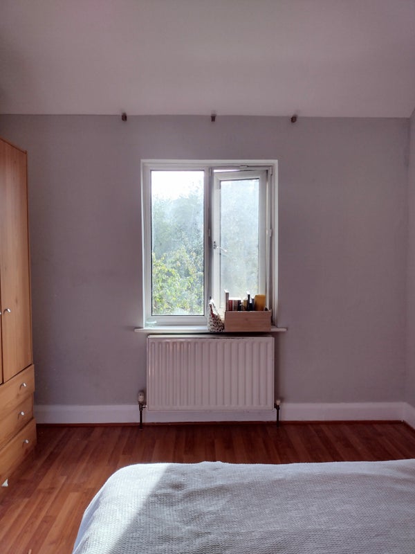Room Bisson Road in Greater London