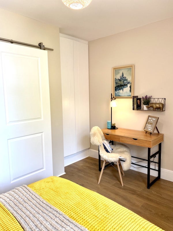 Room Hankinson Road in Bournemouth