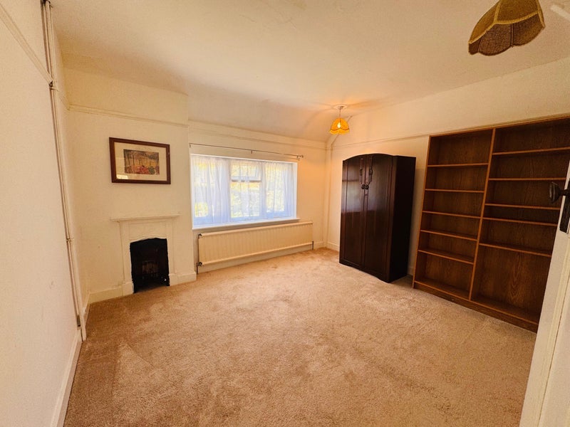 Room Oxford Road in Gerrards Cross