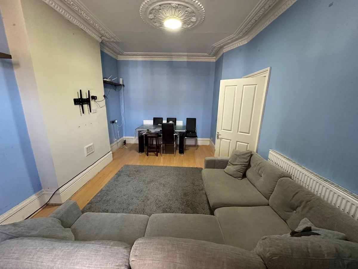 Flat Mildmay Road in Greater London