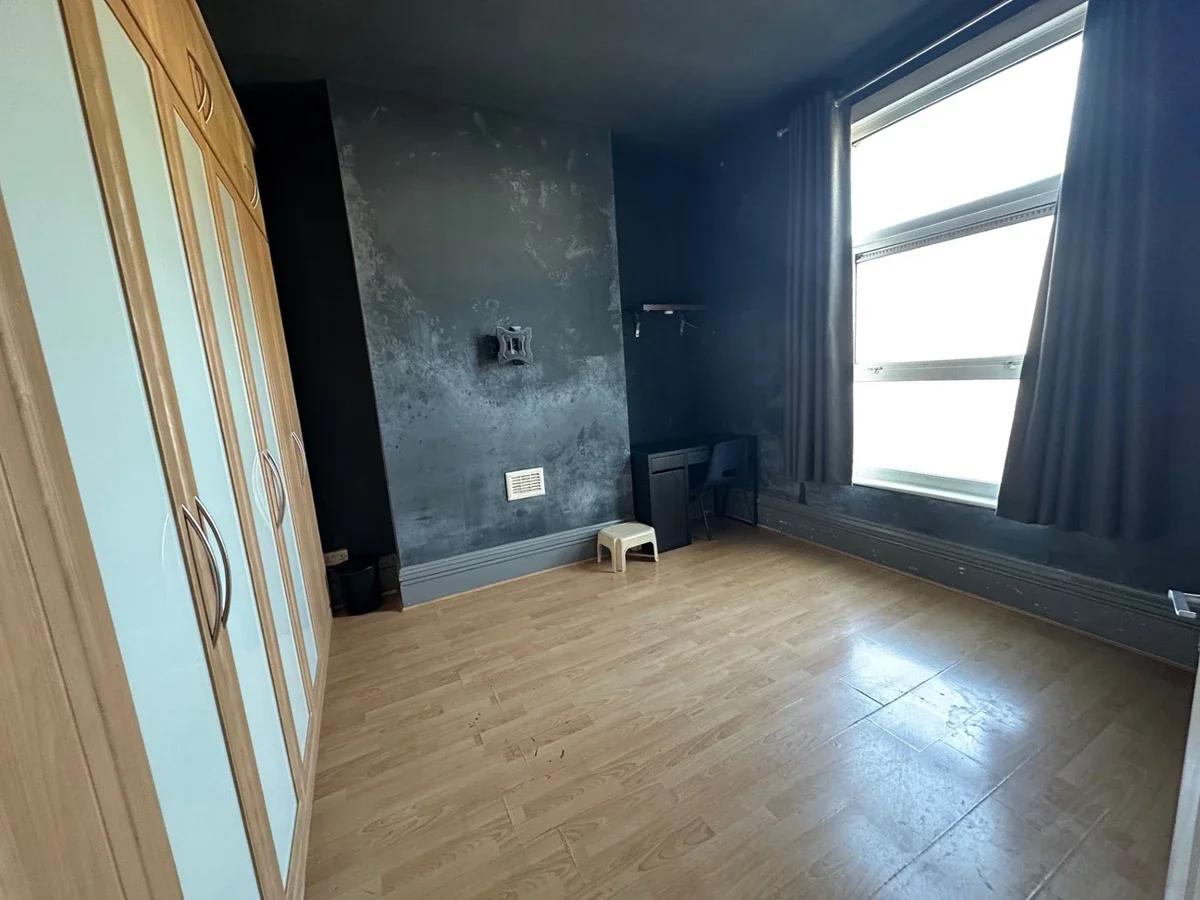 Flat Mildmay Road in Greater London