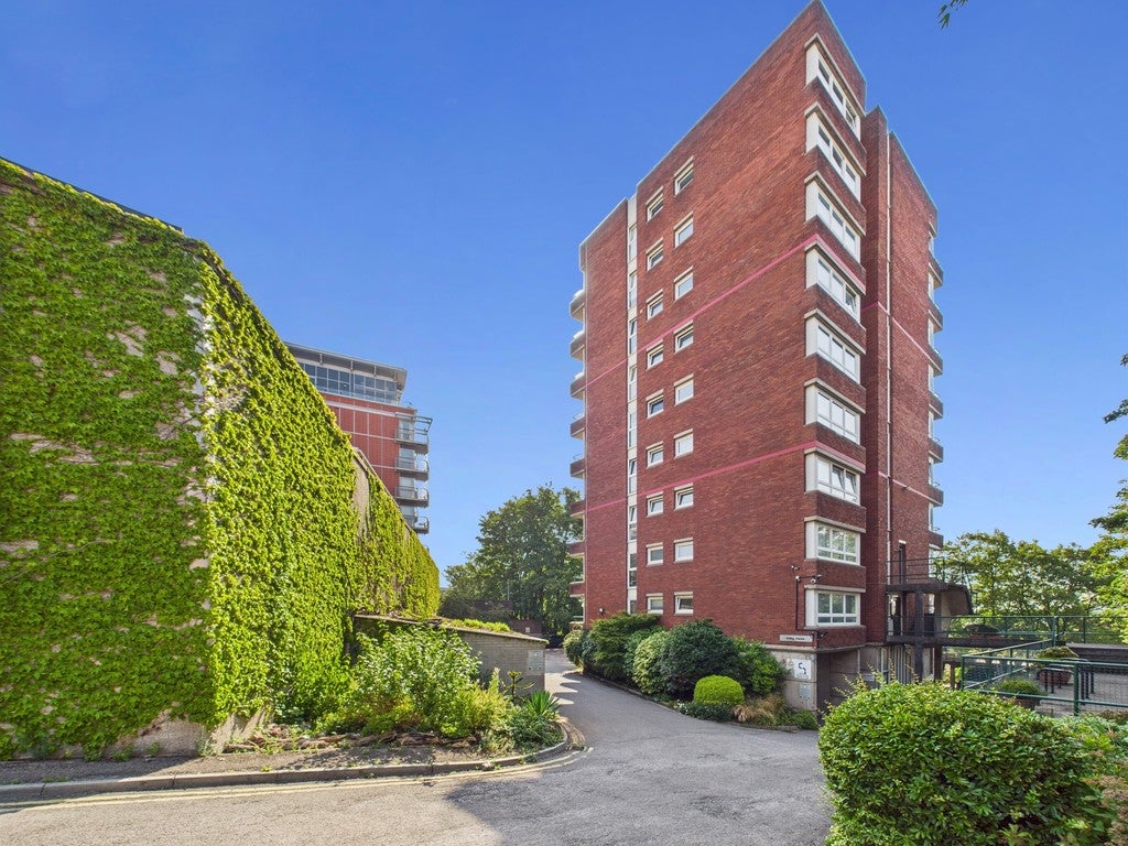 Flat Park Row in Bristol