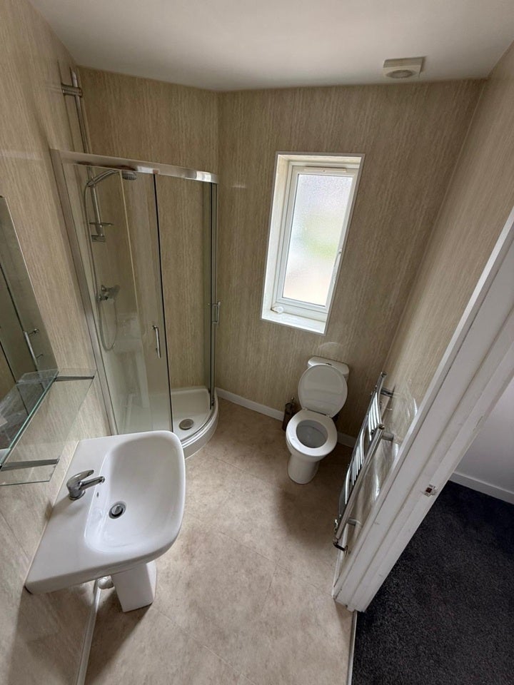 Room Freeburn Causeway in Coventry