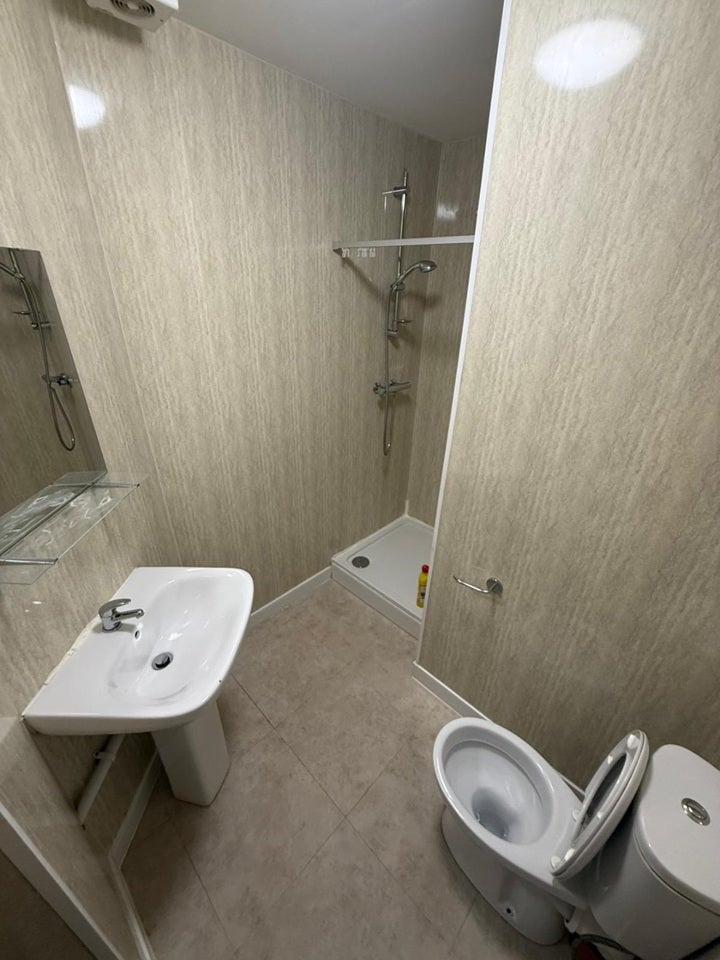 Room Freeburn Causeway in Coventry