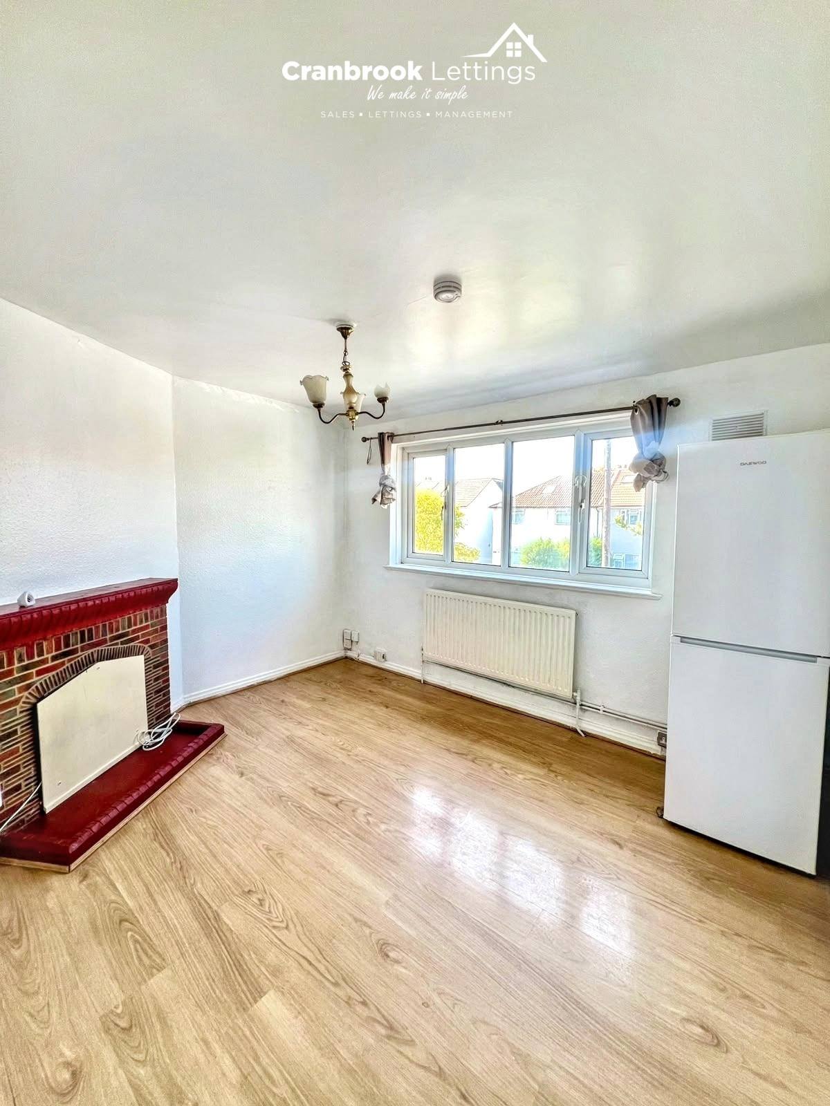 Flat Gaysham Avenue in London